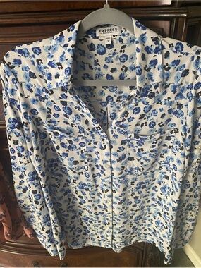 Express floral Portofino blouse